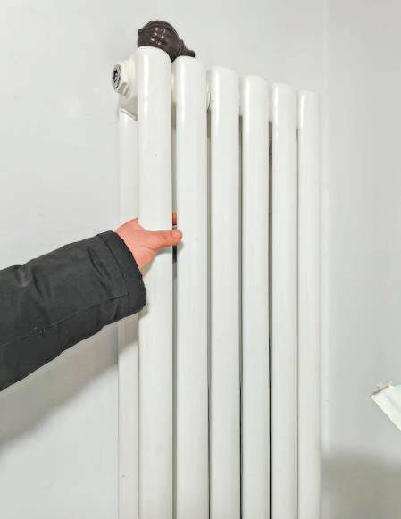 “外边一降温家里也冷飕飕的”