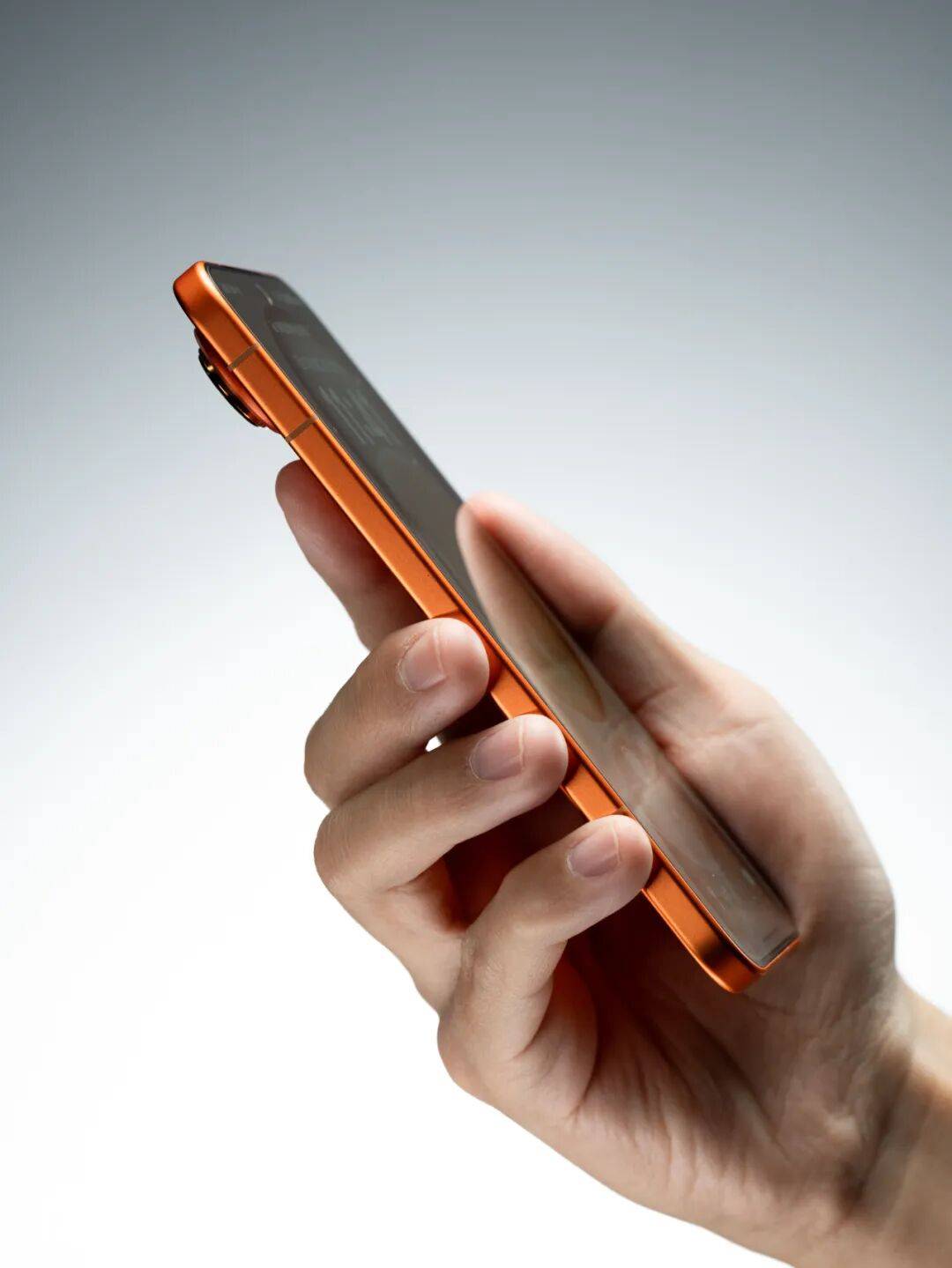 代表安卓出战？荣耀能抢到 iPhone Air 的风头吗？