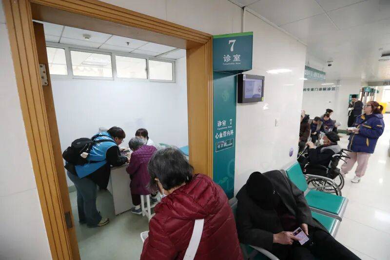 清华长庚医院陪诊代挂号老人体检全程引导,安稳完成检查的简单介绍 清华长庚医院陪诊代挂号老人体检全程引导,安稳完成检查的简单介绍