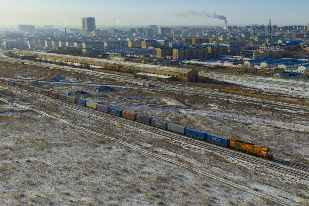 中欧班列东通道今年通行量突破1000列