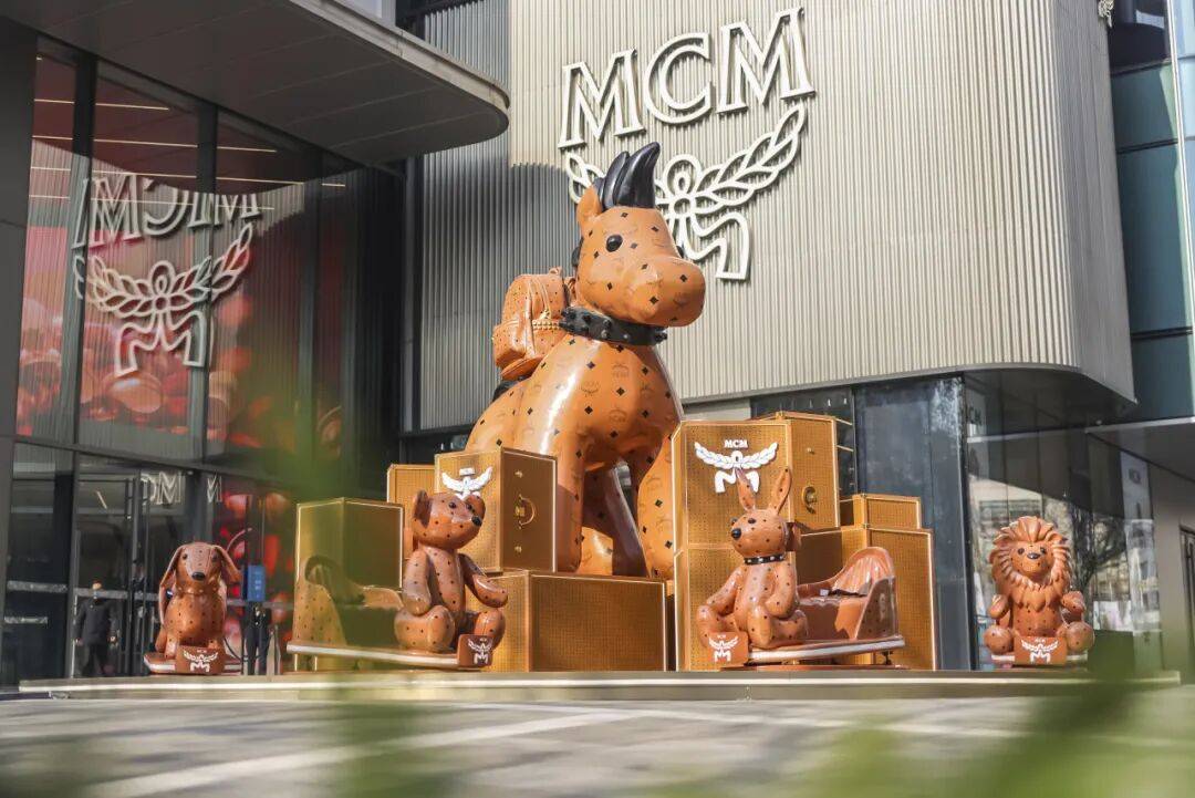 百年意式极速×摩登都会心跳！首届“静安新春时尚HighGO节”“马”上开启