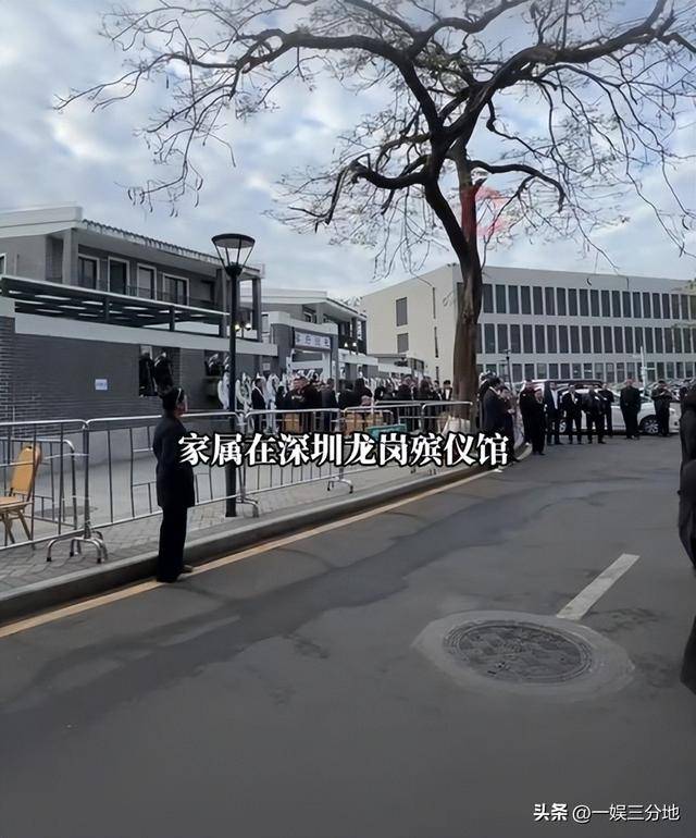 梁小龙追悼仪式，第一个到场的明星出现，家属最后心愿恐怕难实现