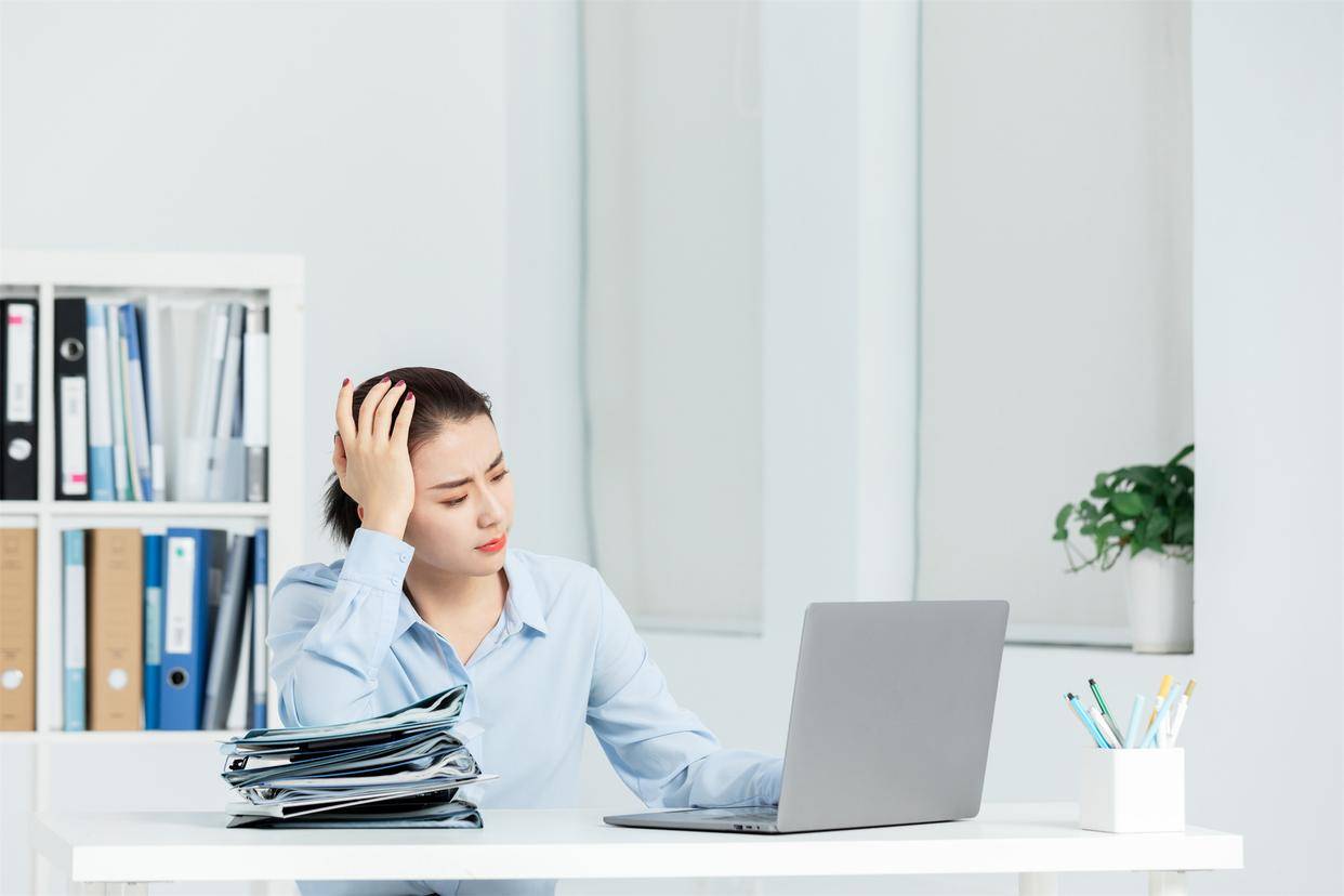 山西吕梁市交口县樊家村铝土矿盗挖猖獗：亟待监