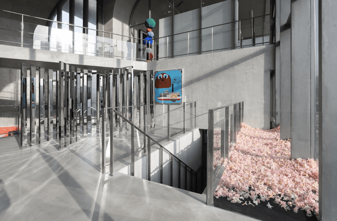 龙美术馆新年大展《70》启幕 聚焦70后艺术家群像 搭建跨地域代际艺术对话