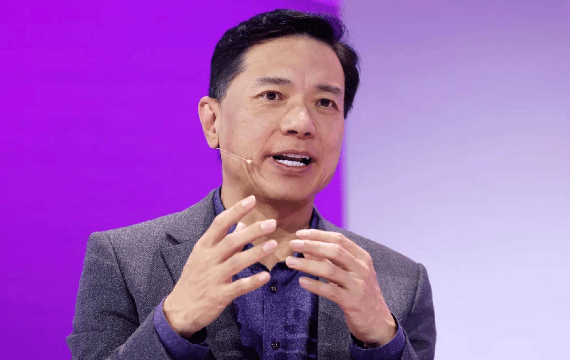 李彦宏接受《时代》专访：AGI可能不存在，中国模型落后的不太多