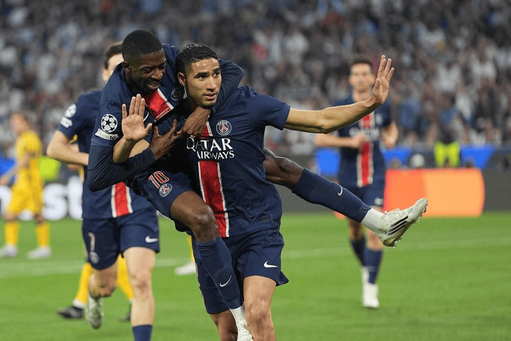 29日凌晨,欧冠联赛阶段上演最后一轮较量,晋级船票谁能抢到?