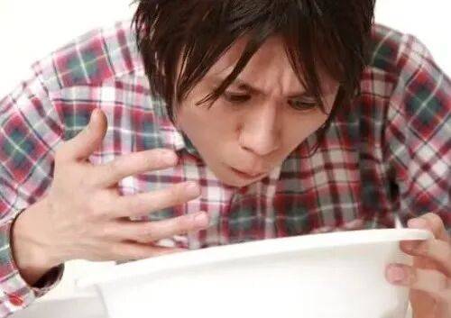 两颗核桃引发的“血案” ，这类患者饮食要较真