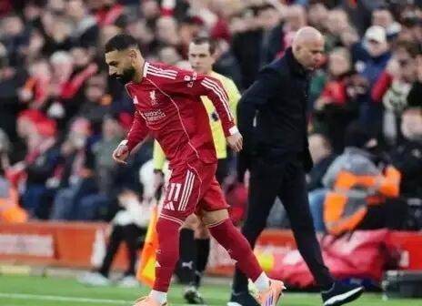 3500万错失+40万锁死！离谱操作，利物浦困局谁解？