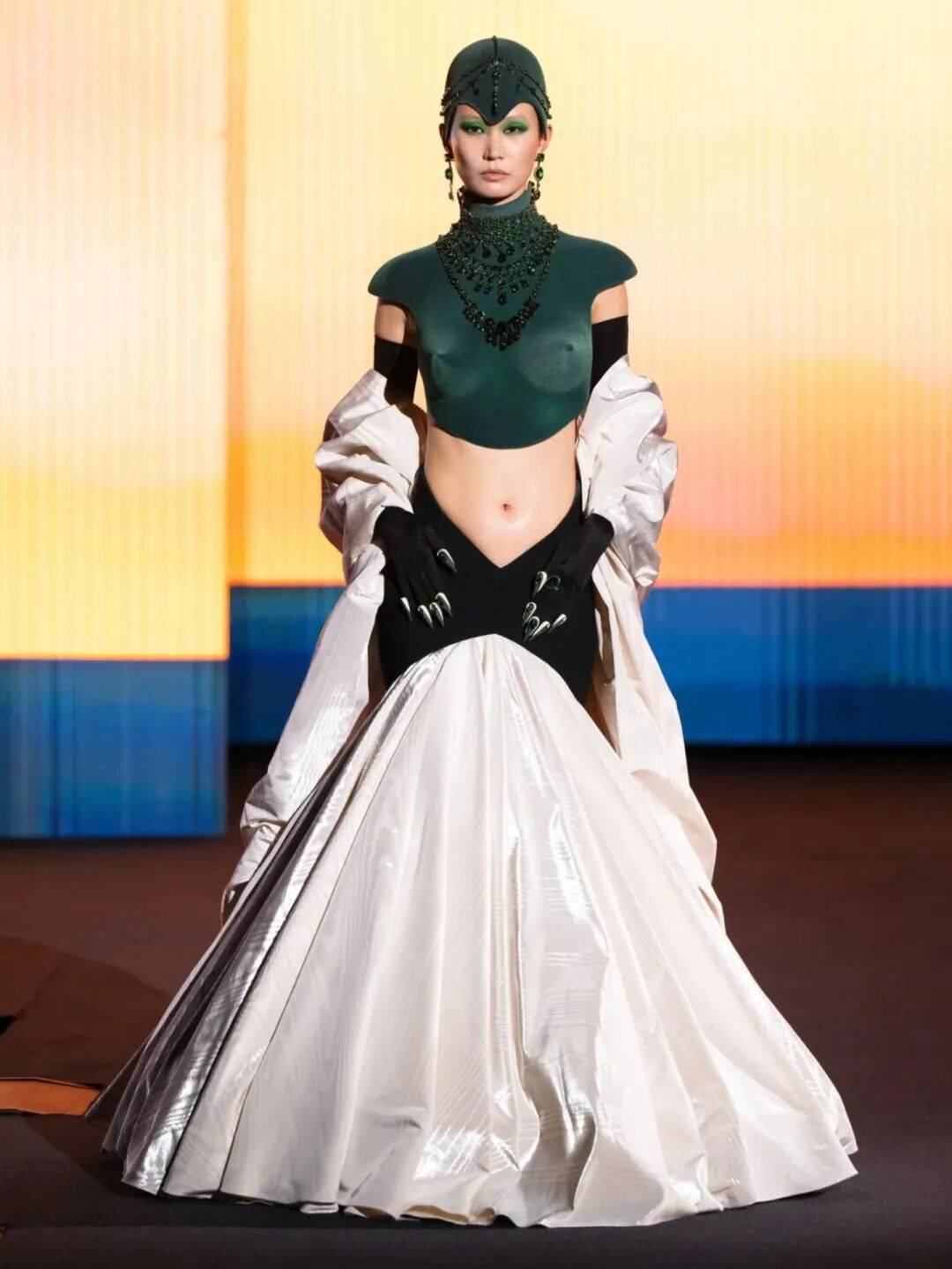 2026巴黎高定时装周落幕:荟萃全世界最美的衣服! 2026巴黎高定时装周落幕:荟萃全世界最美的衣服!