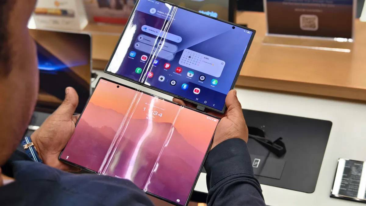 解密 iPhone 小折叠,这只是苹果折叠产品的开始