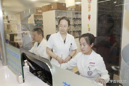 包含北京大学人民医院跑腿挂号服务,深受患者信赖的词条 包含北京大学人民医院跑腿挂号服务,深受患者信赖的词条