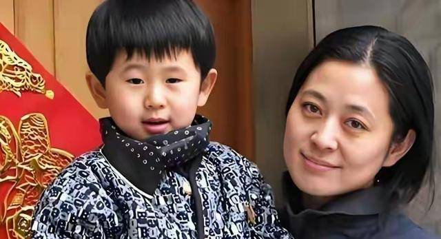 倪萍感谢陈凯歌当年不娶之恩，如今她儿子孝顺，丈夫是绝世好男人