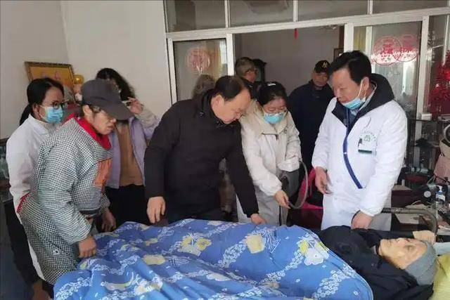 66岁大爷突然脑溢血走了！医生含泪苦劝：天气再冷也别做这5件事