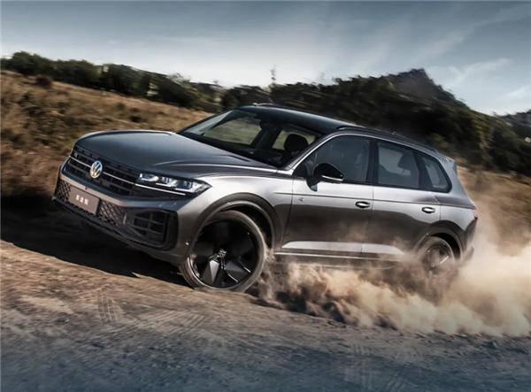 中大型豪华SUV新王炸！大众途锐30TSI锐境版上市：售价6