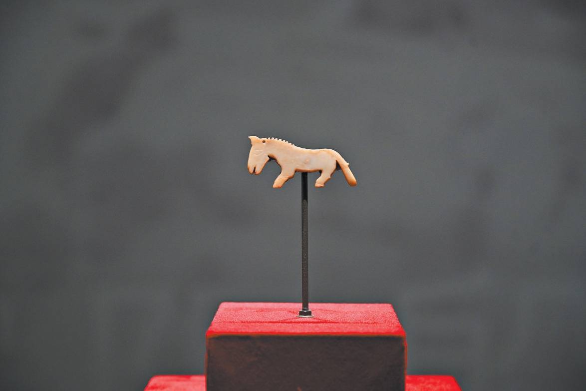 珍品玉器讲述八千年玉文化