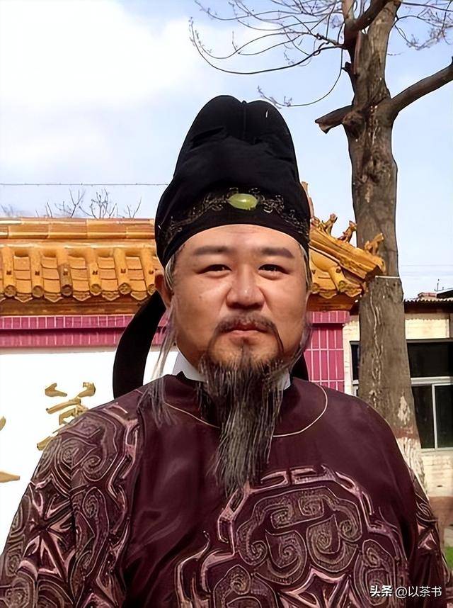 梁冠华：曾因太胖无戏拍，却被人艺女神倒追，如今退休生活很幸福_唐烨_小时候_什么