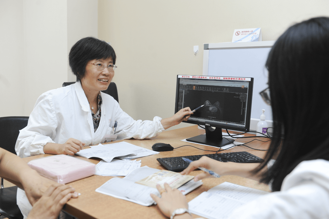 包含上海中医药大学附属龙华医院代挂陪诊就医的词条