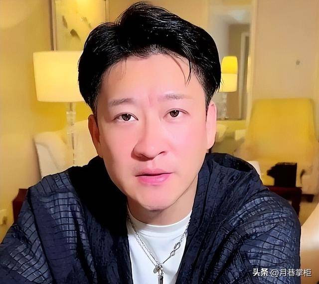 德云社30周年封箱夜，曹云金热度“碾压”郭德纲，恶心的一幕发生