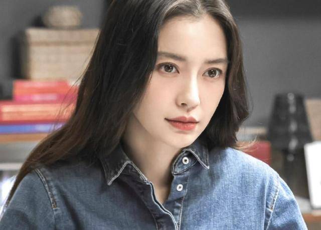 baby37岁生日太落寞,仅一位圈内密友到场,众多网红抢尽风头