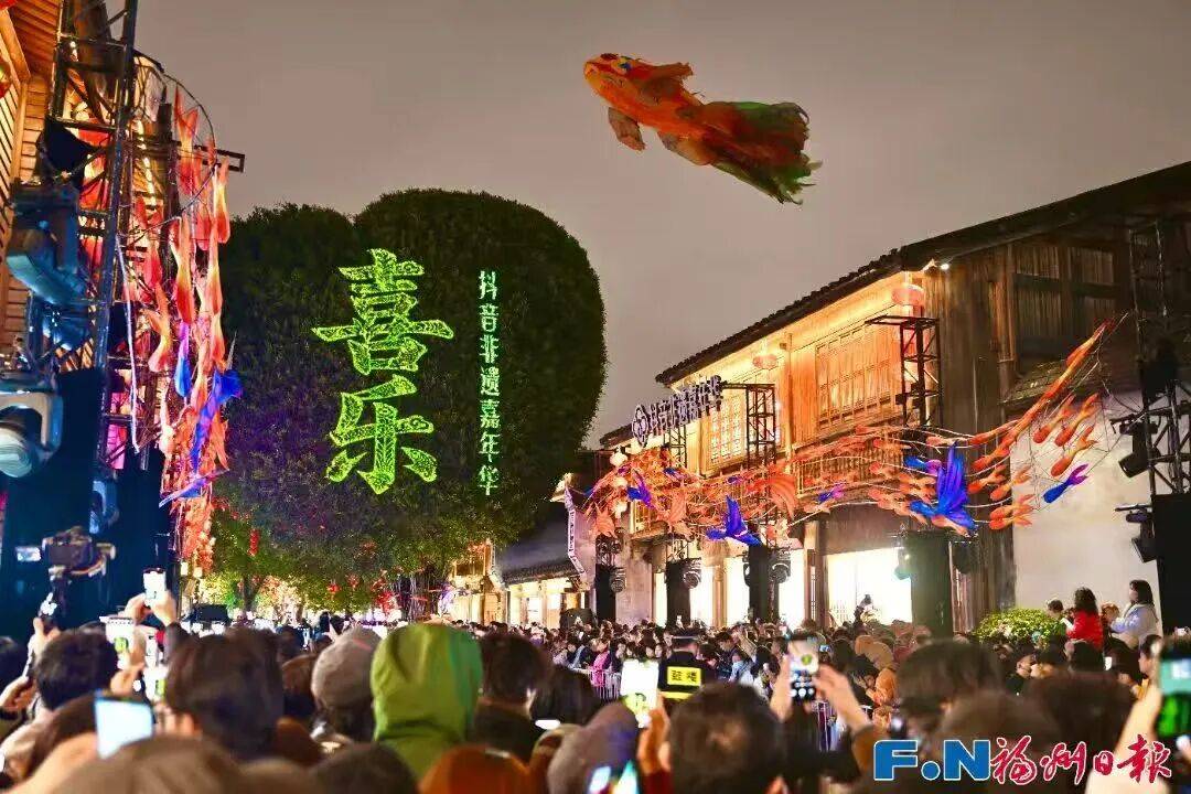 在福州,抬头见福鱼,低头见金鱼_养殖_兰寿_品种