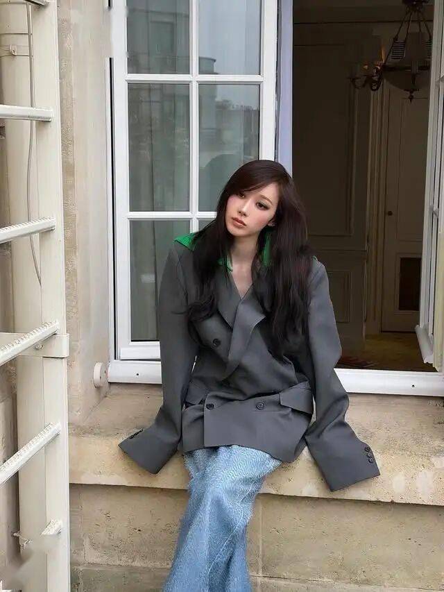 她因“惊艳蜕变”，引发整容猜测 插图