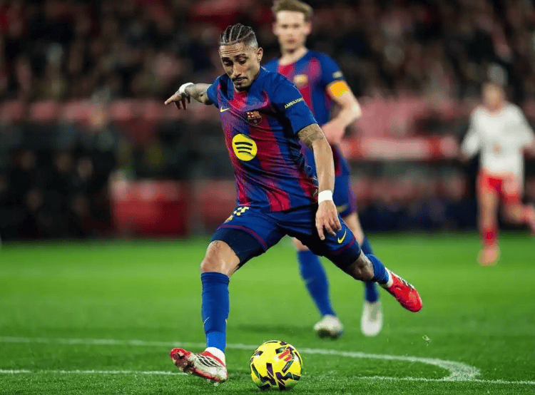 欧冠八分之一决赛11日凌晨鸣哨,黑马要驰骋,豪门不轻松