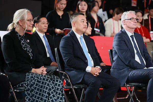 刘国梁卸任WTT董事会主席_佩特拉·索林_赛事_发展