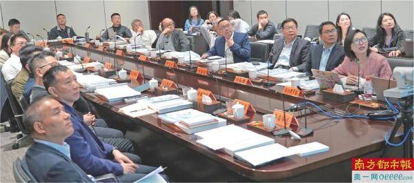 “要跳出南山，挖掘世界之最特质”