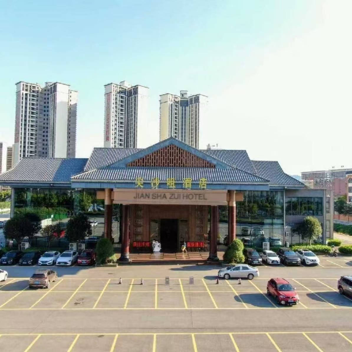 荔枝木现烧！西樵这只烧鹅有果木香_广式_火势_香气