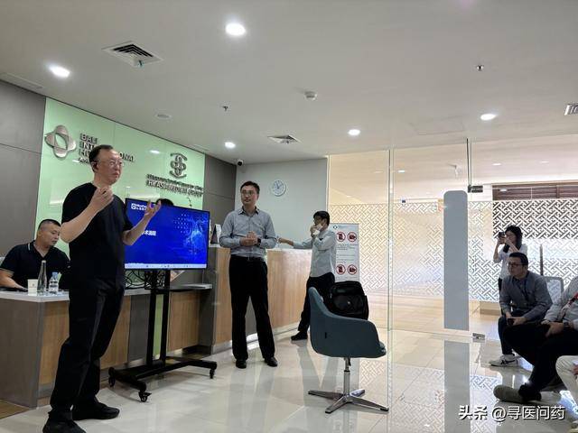 中国医生“小切口” 改写巴厘岛医疗史