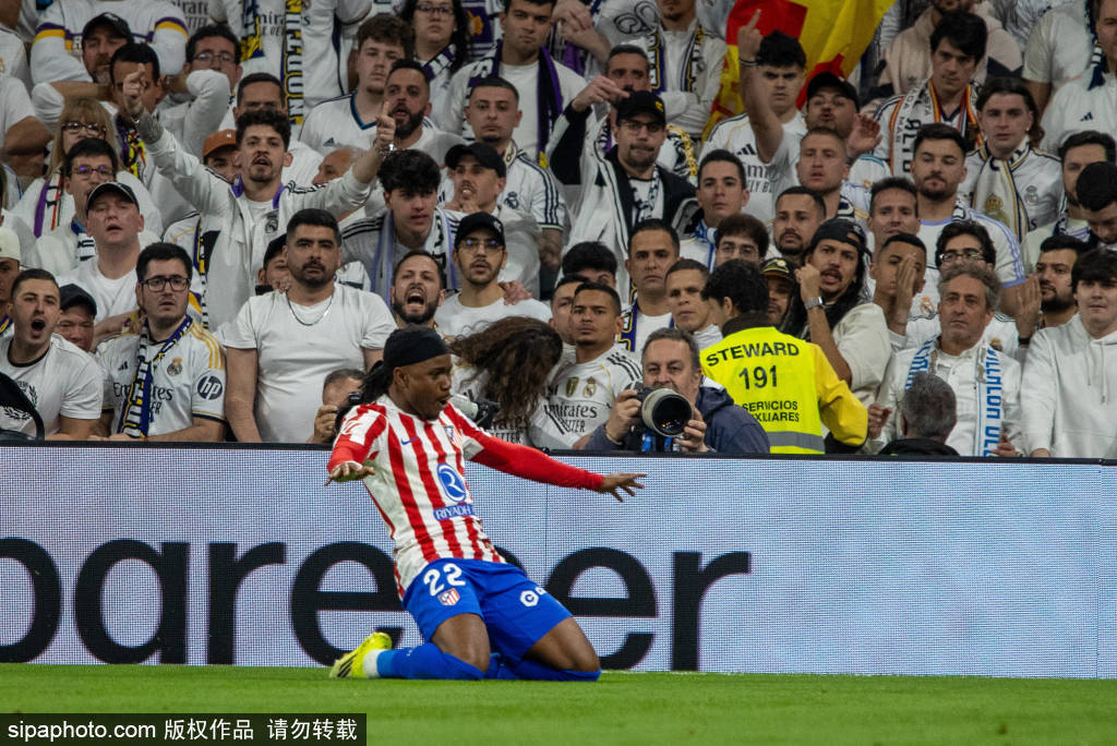 皇家马德里震动：主帅命悬一线，欧冠决赛成唯一救赎？