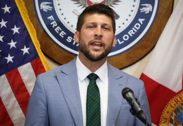 又炒作，“OpenAI助推犯罪，要是被中国利用…”