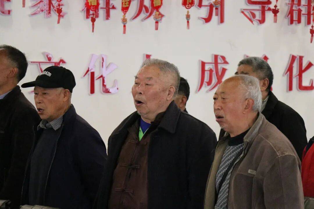 柏杨林的老人们,笑了!_街道_社区_生活