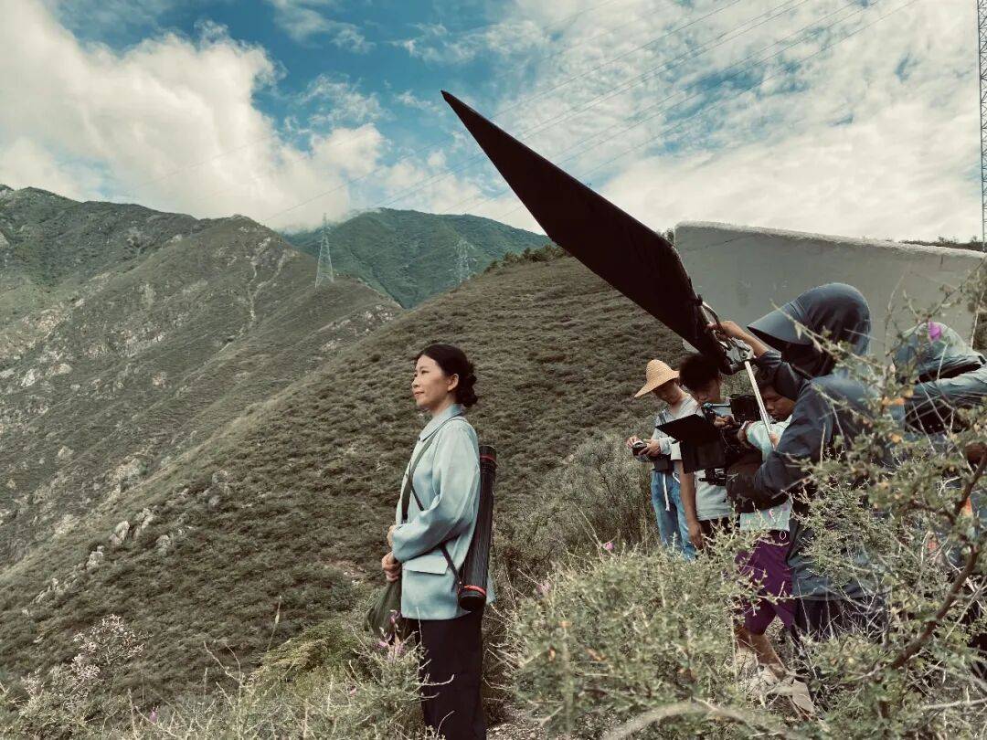 AI突袭短剧,“霸总爹”失去了工作