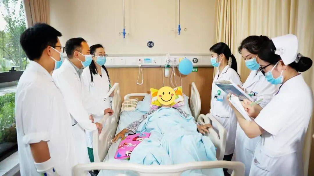 包含积水潭医院老年人看病代挂号儿童诊疗耐心陪伴，减少抗拒与哭闹的词条