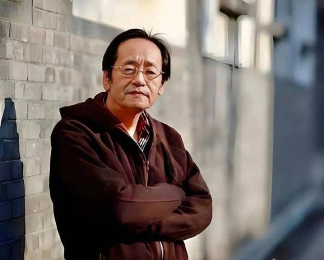 倪海厦警示:腰莫名开始痛,别当扭伤治!是阳气大虚的求救信号_腰部_倪师_身体