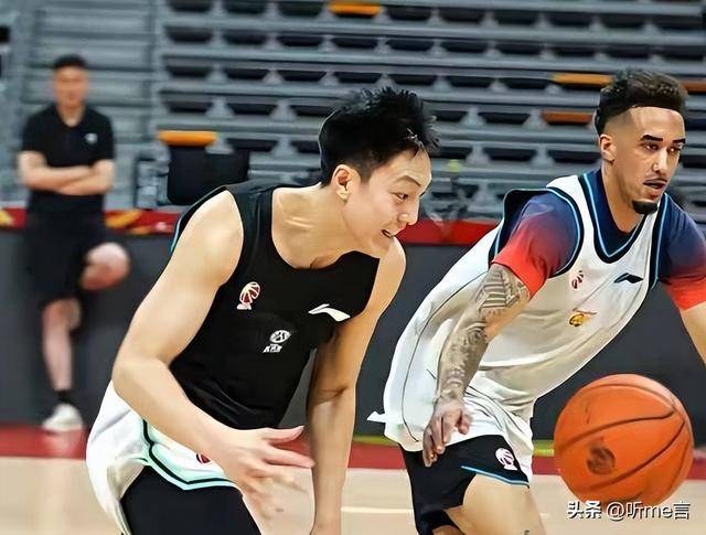 耻辱！广东季后赛首战惨败17分，徐杰被军训，防守烂到离谱
