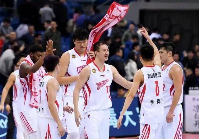 只剩最后一张牌！杜锋再输就真下课？广东想活命得这么变