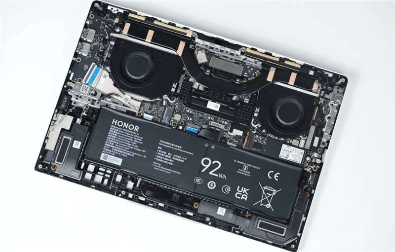 核显本竟敢卖到万元级别！荣耀MagicBook Pro16 2026全面评测：88W满血 + 92Wh续航，这可能是史上最强的核显