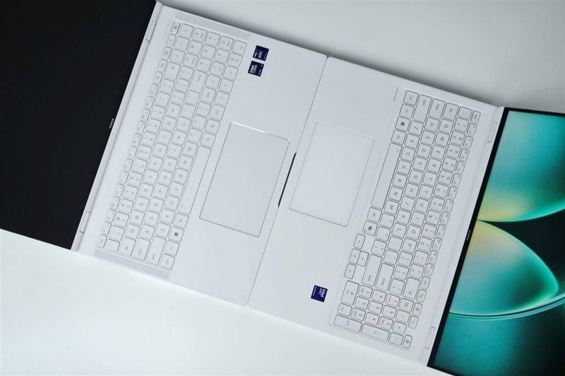 核显本竟敢卖到万元级别！荣耀MagicBook Pro16 2026全面评测：88W满血 + 92Wh续航，这可能是史上最强的核显