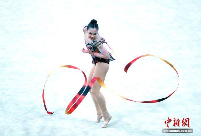 全国艺术体操锦标赛：四川小将王籽涵“三铜加身”