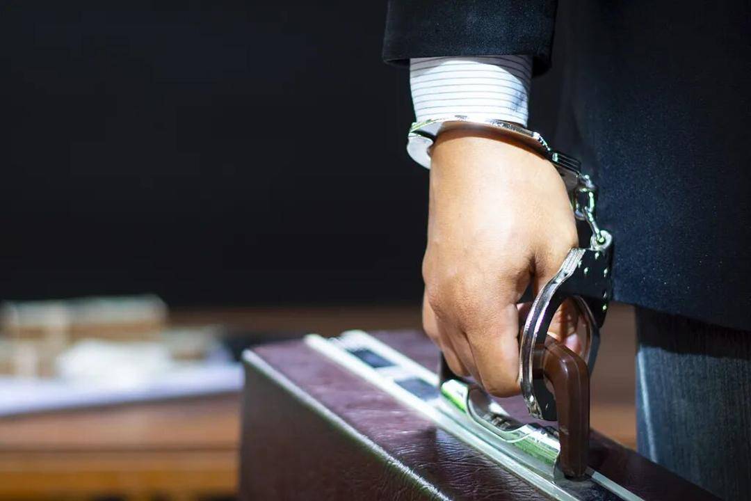 “3萬元即入刑”的誤讀與糾偏｜天府新視界海報