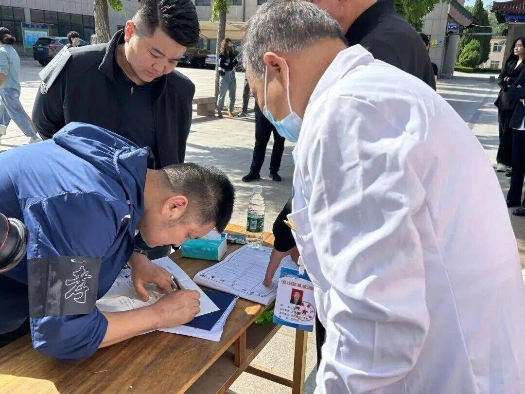 山东“最美女律师”迟宗琳因车祸去世，年仅42岁，曾率一家七口登记捐献遗体和角膜