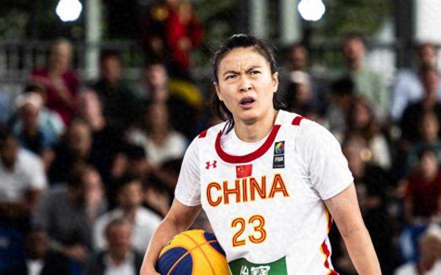 世界冠军开门黑！中国女篮首战惜败德国，出线还得死磕拉脱维亚