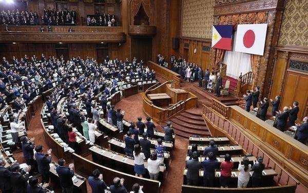一边求援、一边挑衅：是什么造成了菲律宾外交的矛盾姿态