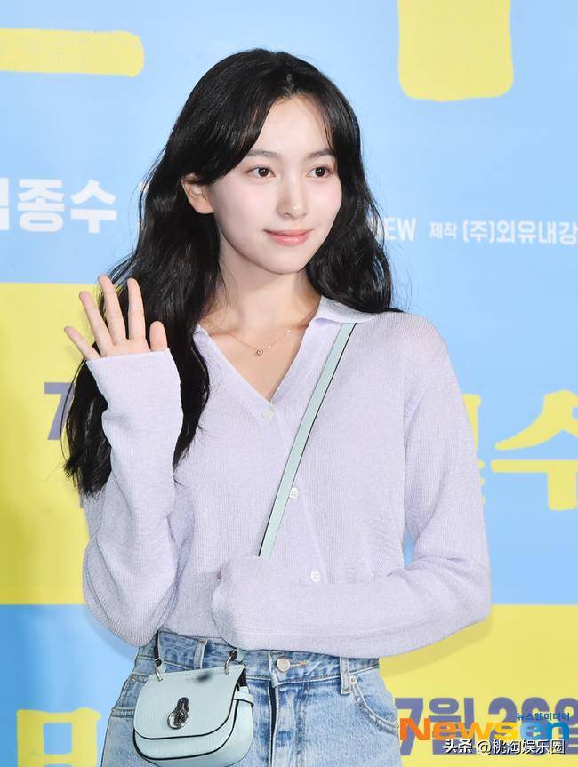 韩国催泪神片小女孩葛素媛长大了,五官精致端庄,长相神似金智媛