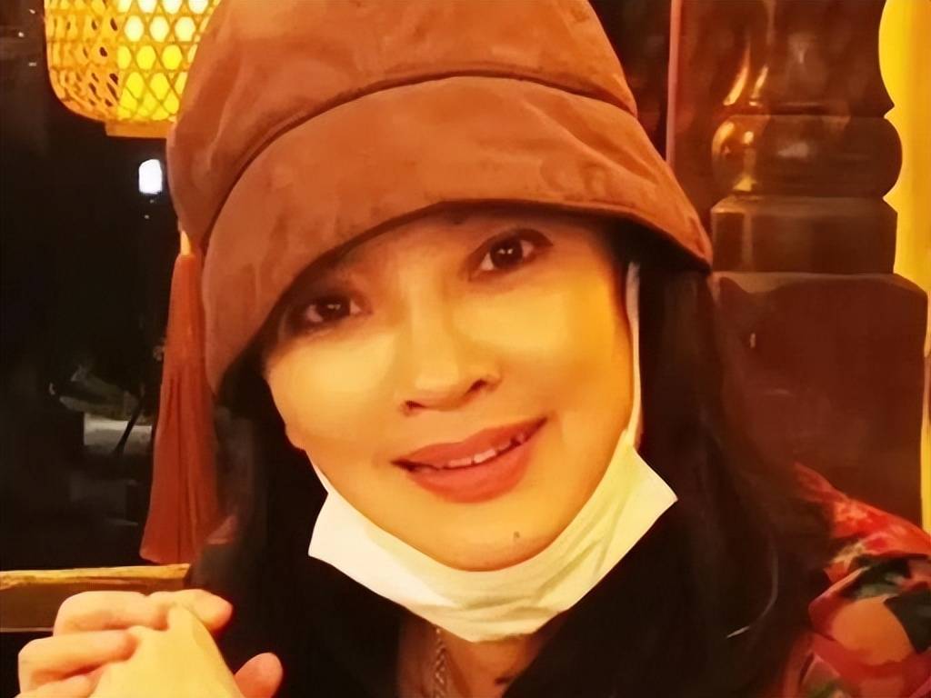 牡丹花下死?张纪中被爆转移财产,这一次杜星霖终究成了“小丑”