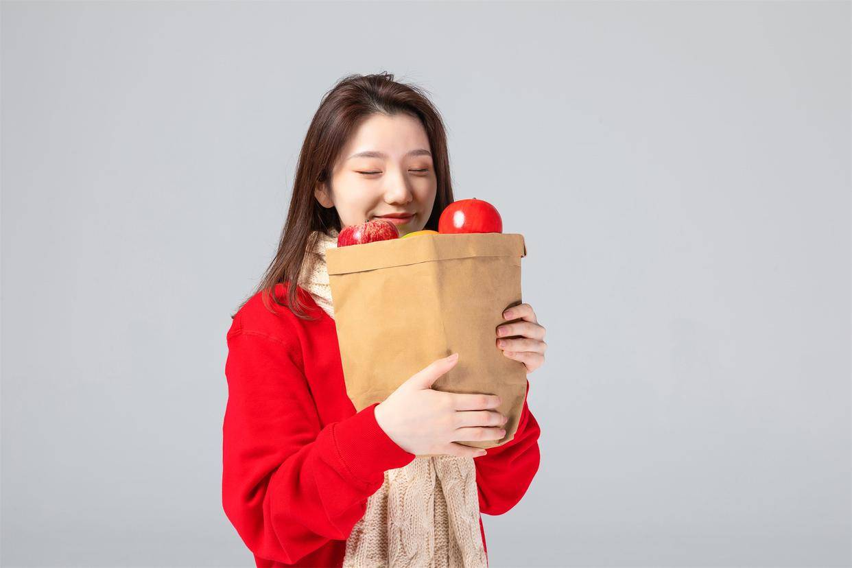 商家打着中药旗号宣传药用功效：网红护眼液竟是