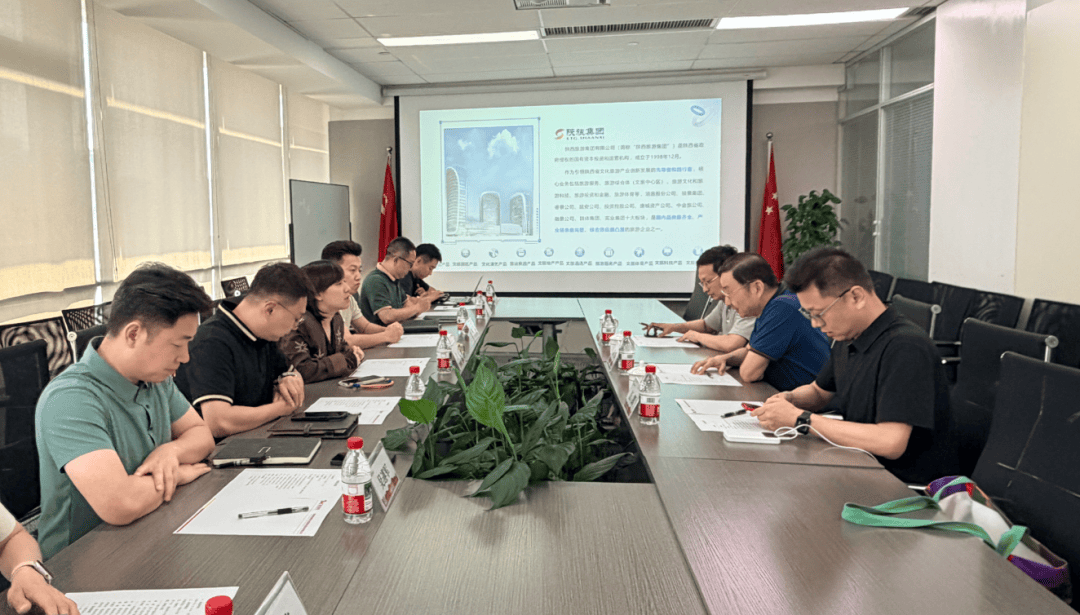 浙江省中国旅行社集团董事长章璞一行到访骏途网