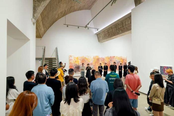 观展｜798艺术区白石画廊举办展览“生死场”